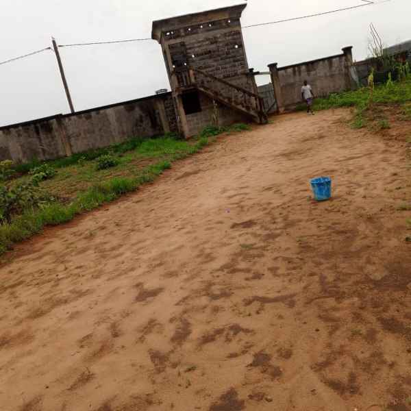 25 PARCELLES JUMELEES Pointe-Noire FCFA
