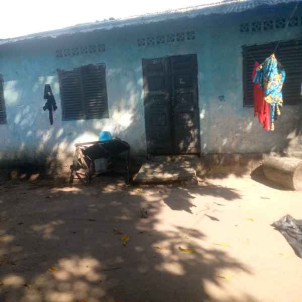 PARCELLE AU BORD DU GOUDRON Pointe-Noire FCFA