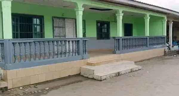 TERRAIN COMMERCIAL Pointe-Noire FCFA