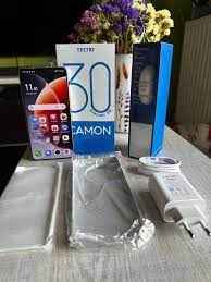 Tecno camon 30 premier 512gb 84,825.00 Kinshasa CDF