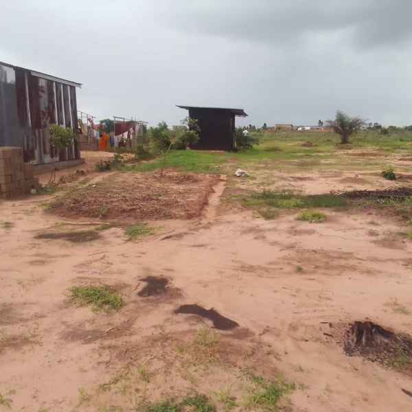 PARCELLE A VENDRE A LOUESSI Pointe-Noire FCFA