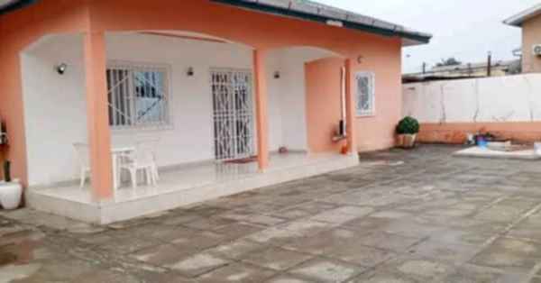 MPIA - VILLA DE LUXE Pointe-Noire FCFA