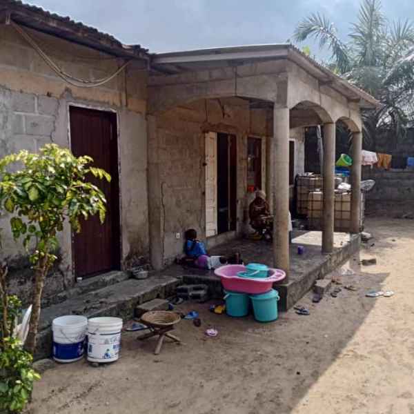 DEMI TERRAIN A NGOYO COTE MATEVE Pointe-Noire FCFA