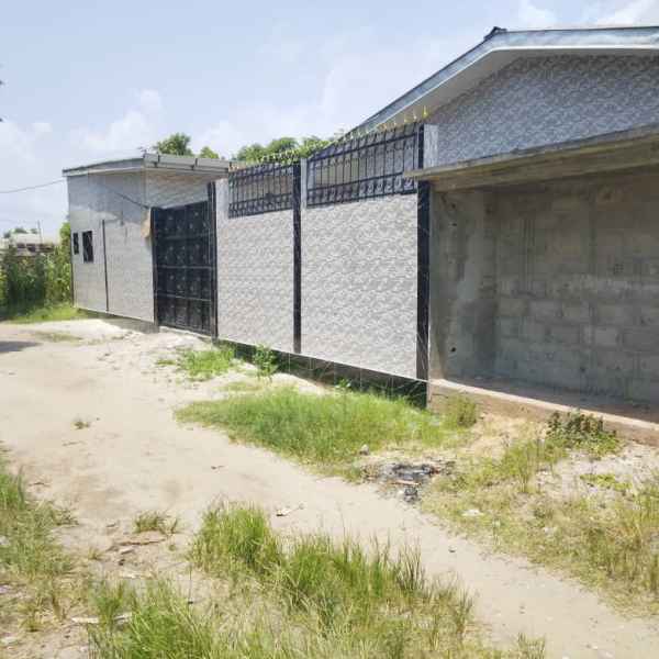 CAMP  DE LA RAFFINERIE Pointe-Noire FCFA