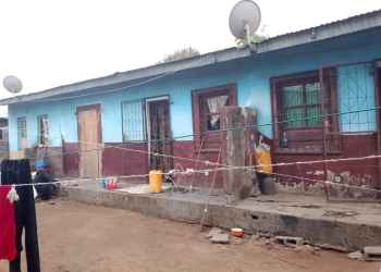 DEMI TERRAIN AVEC MAISON Pointe-Noire Congo Brazzaville