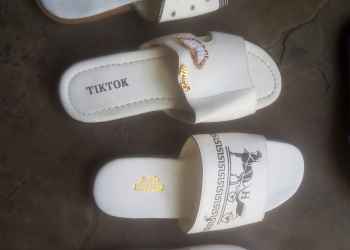 Sandalles hommes femmes Brazzaville Congo Brazzaville