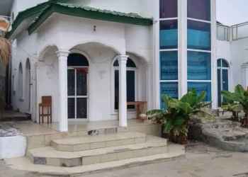 VILLA AVEC PISCINE Pointe-Noire Congo Brazzaville