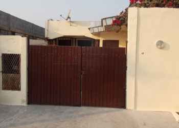 A TCHIMBAMBOUKA Pointe-Noire Canada