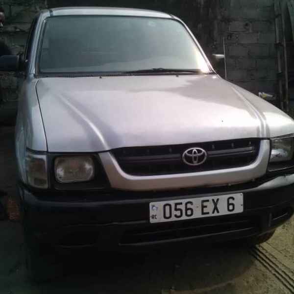 Hilux ancien modèle Brazzaville Congo Brazzaville